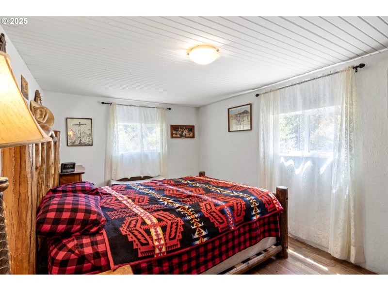 Bedroom, Primary