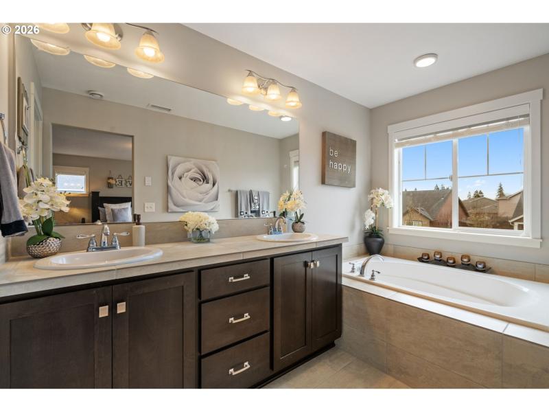 Owner's Suite Bathroom