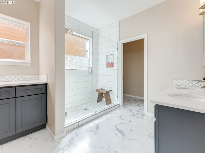 Bathroom, Attached