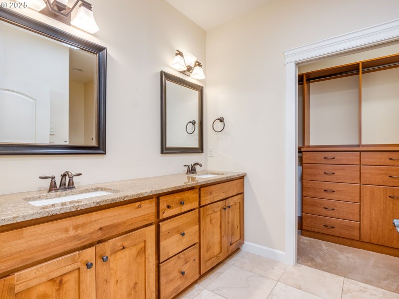 Bathroom, Attached