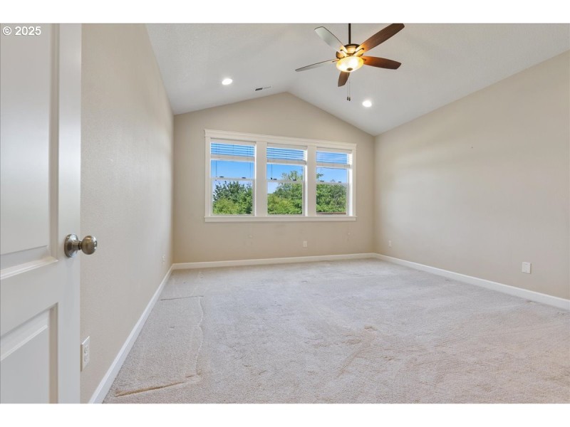 Bedroom, Primary