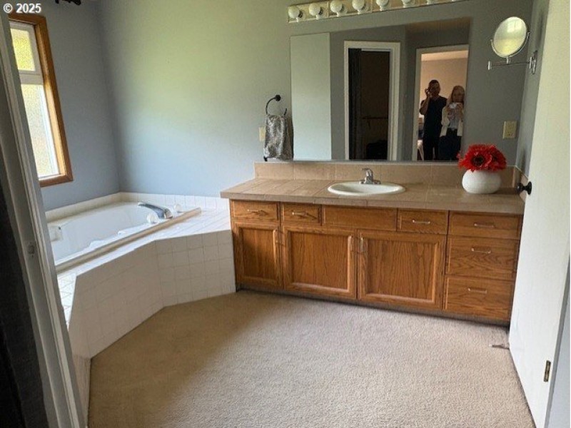 Bedroom, Primary