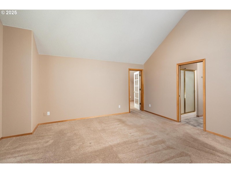 Bedroom, Primary