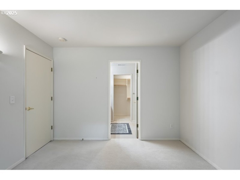 Bedroom, Primary