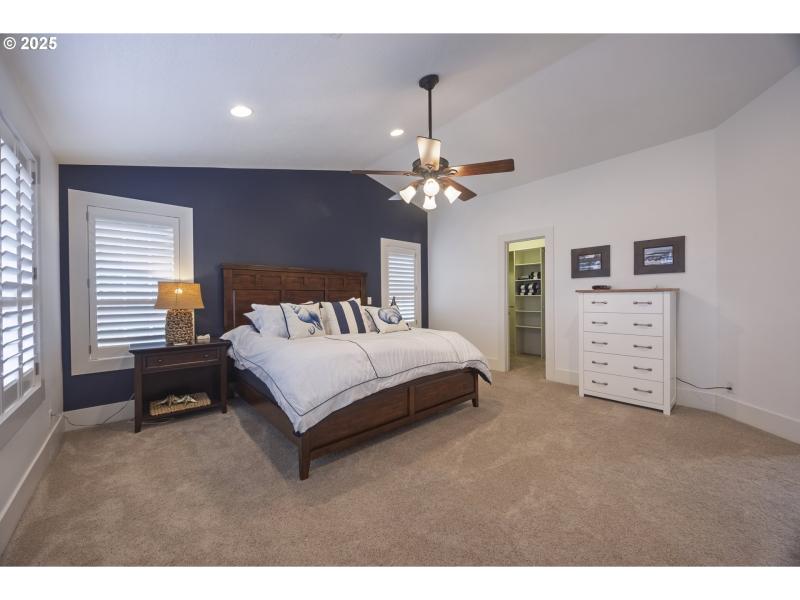 Bedroom, Owner's Suite