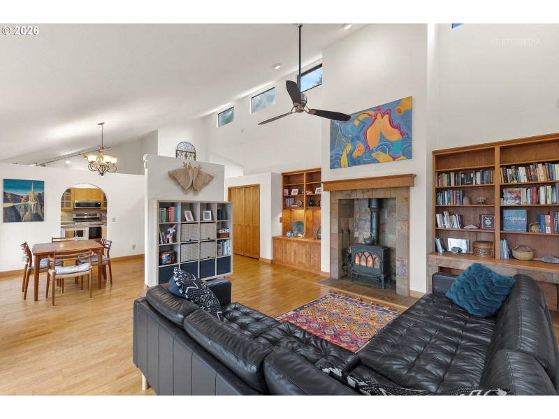 Living Room/Dining Room