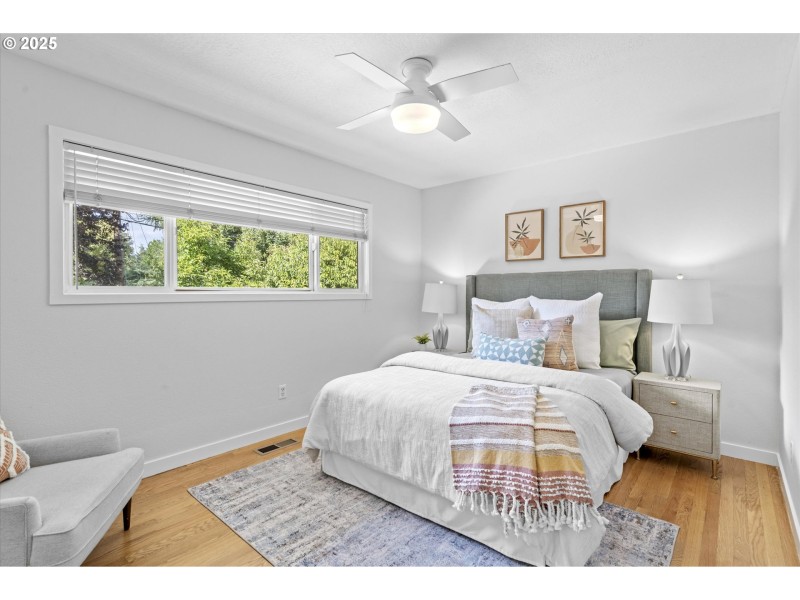 Bedroom, Primary