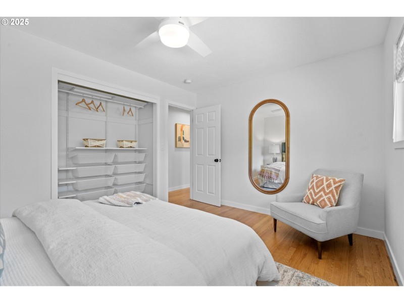 Bedroom, Primary