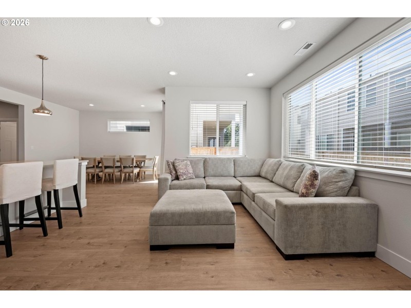 Living Room/Dining Room