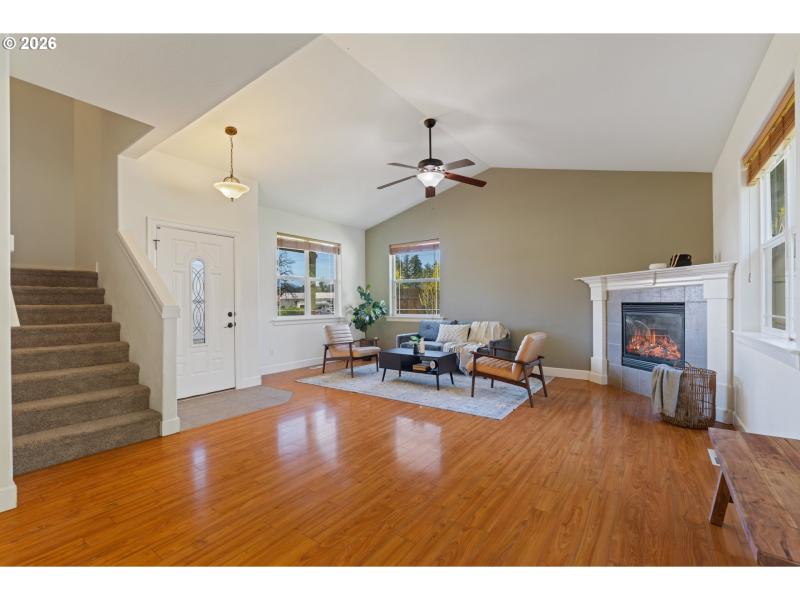 Living Room/Dining Room