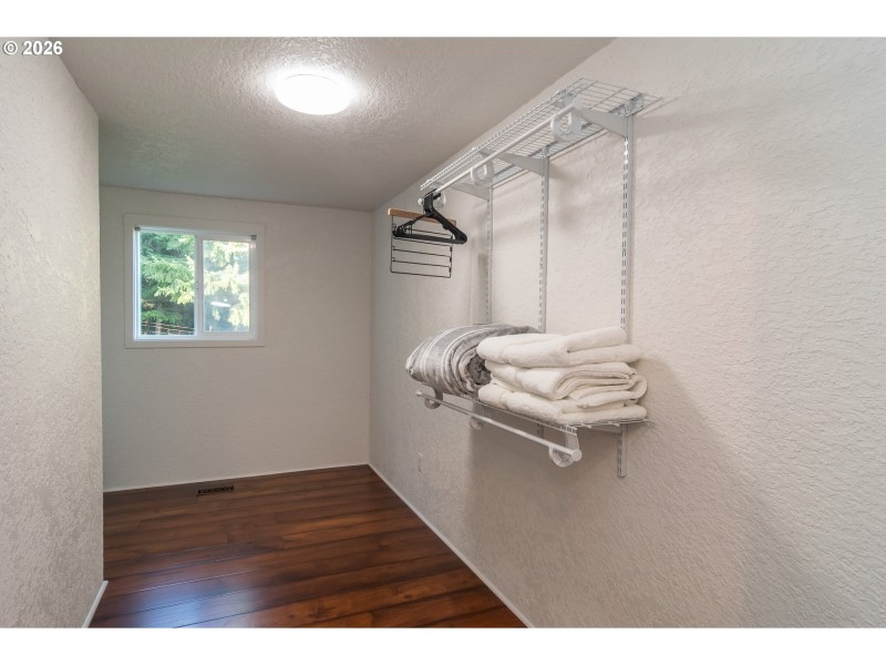 Bedroom, Owner's Suite