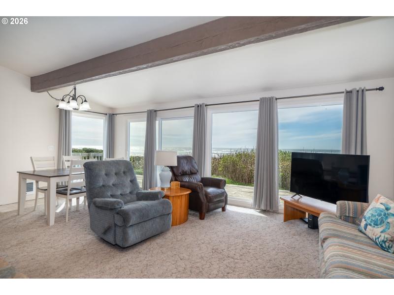 Living Room/Dining Room