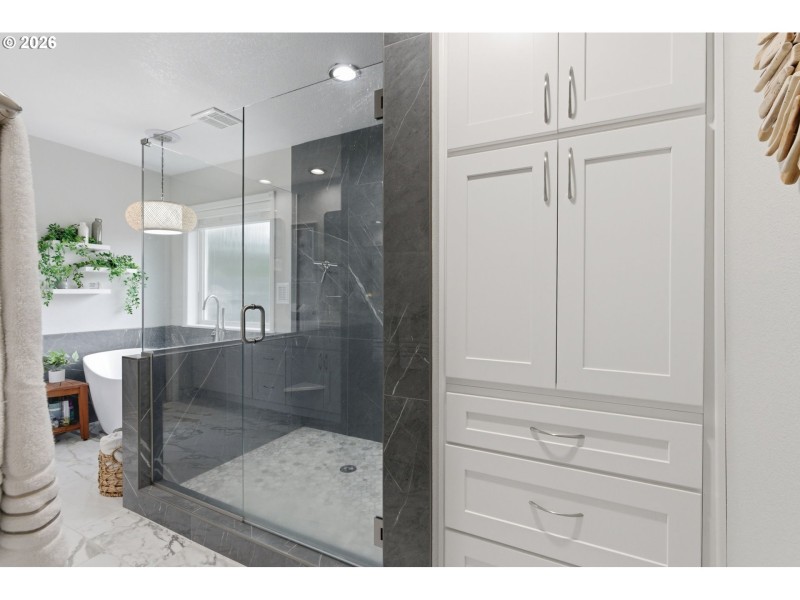 Owner's Suite Bathroom