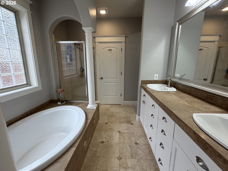 Owner's Suite Bathroom