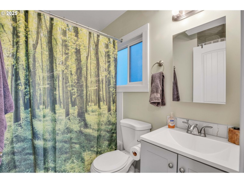 Owner's Suite Bathroom