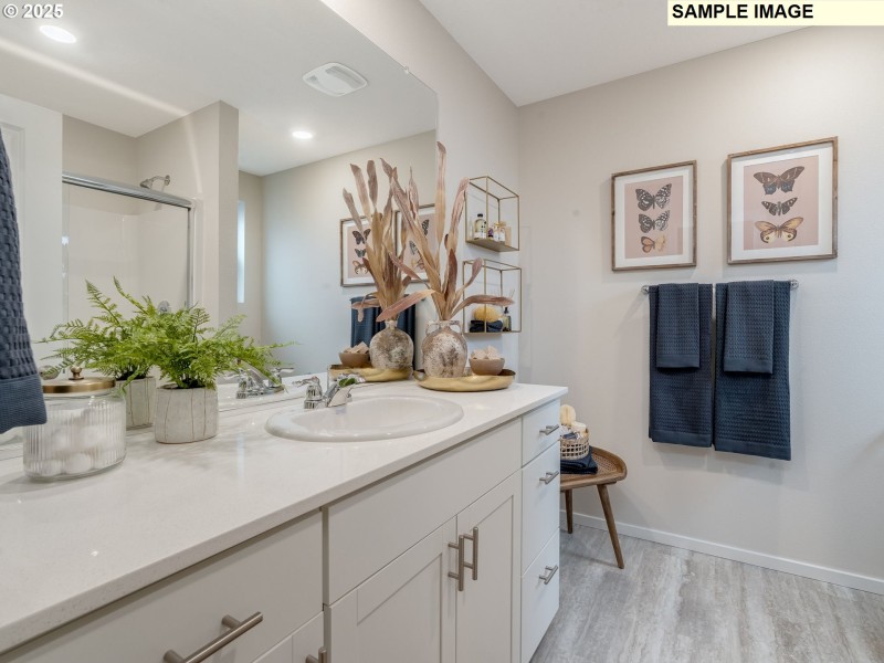 Bathroom, Attached