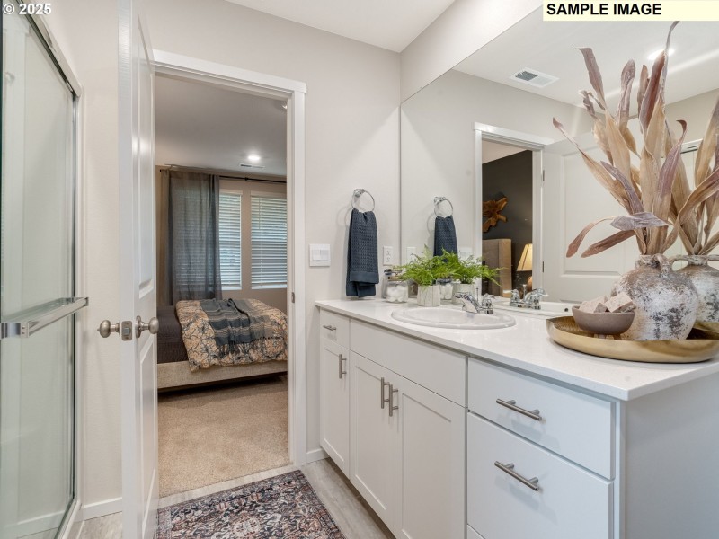 Bathroom, Attached