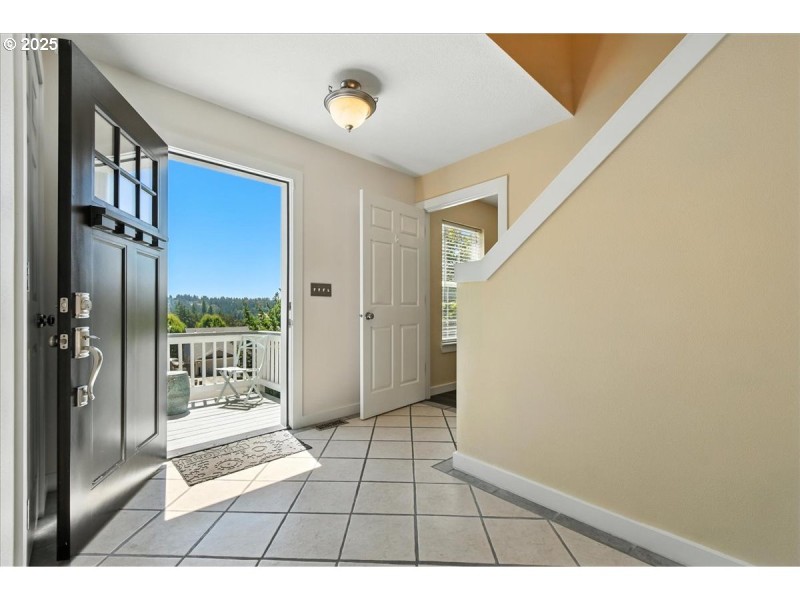 Entrance/Foyer