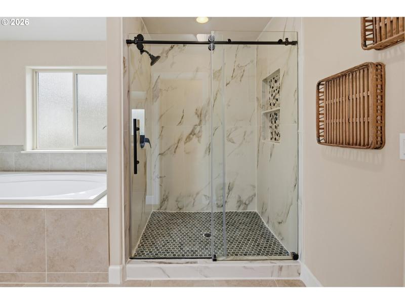 Owner's Suite Bathroom