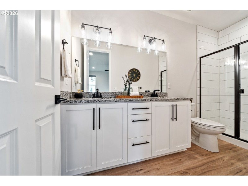 Owner's Suite Bathroom