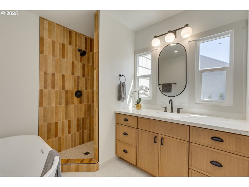 Owner's Suite Bathroom