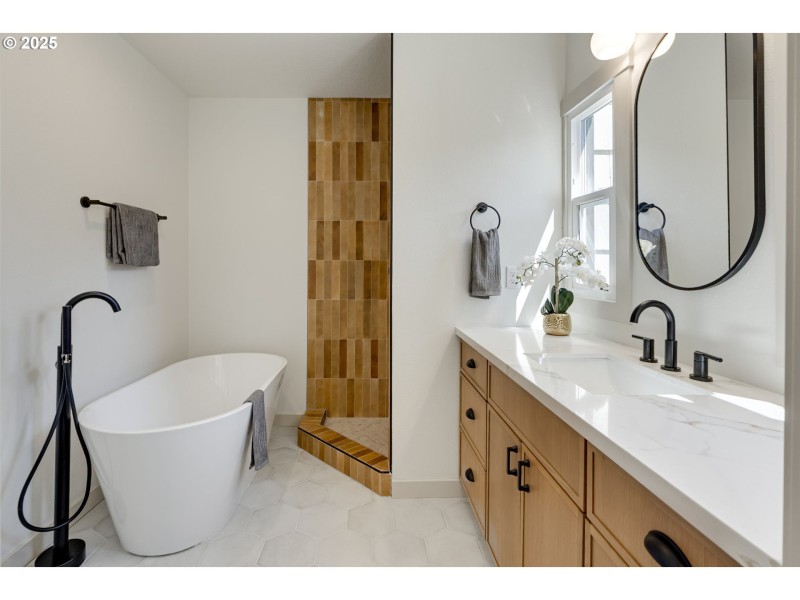Owner's Suite Bathroom