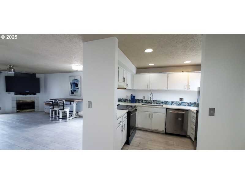 Kitchen/Family Room