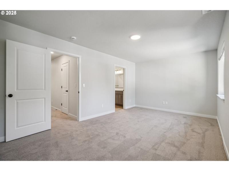 Bedroom, Owner's Suite