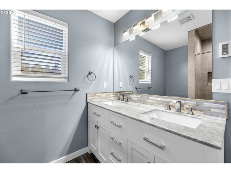 Owner's Suite Bathroom