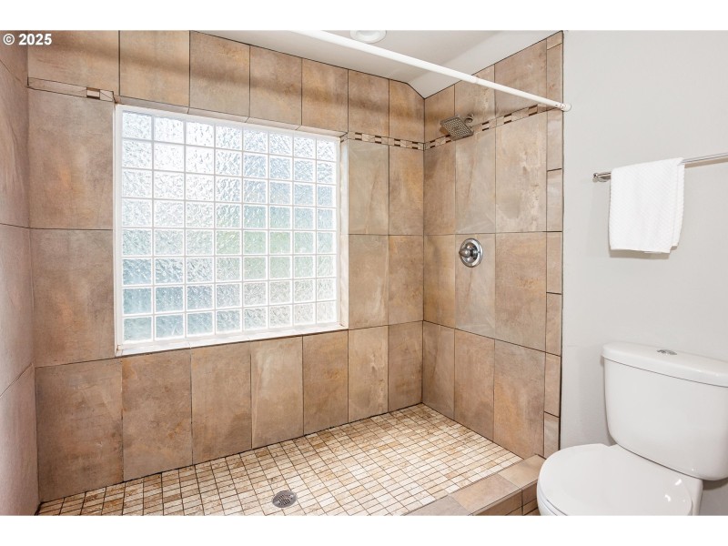 Owner's Suite Bathroom