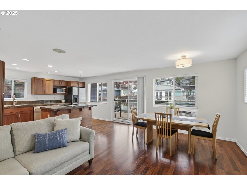 Living Room/Dining Room