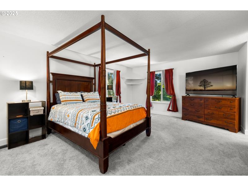 Bedroom, Owner's Suite