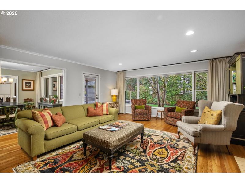 Living Room/Dining Room