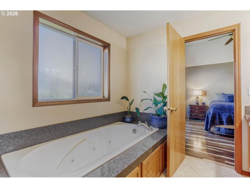 Owner's Suite Bathroom