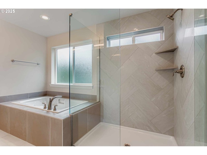 Bedroom, Owner's Suite