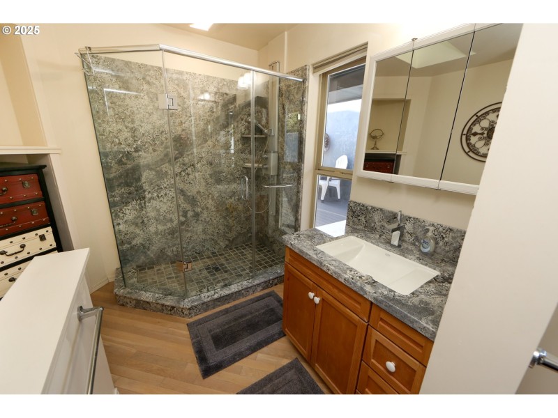 Owner's Suite Bathroom