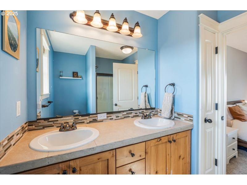 Owner's Suite Bathroom