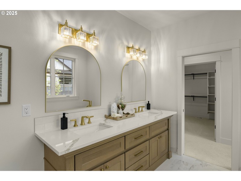 Owner's Suite Bathroom