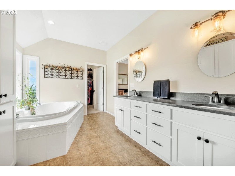 Bathroom, Attached