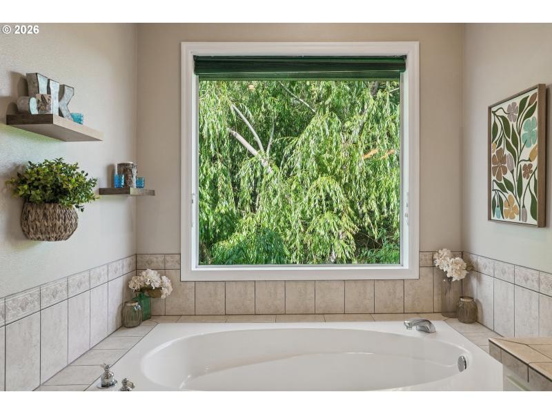 Owner's Suite Bathroom