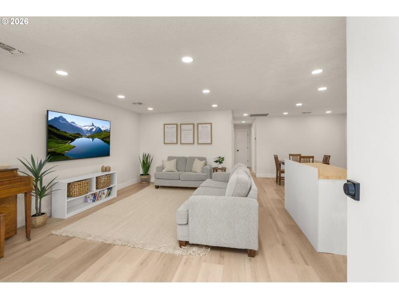 Living Room/Dining Room