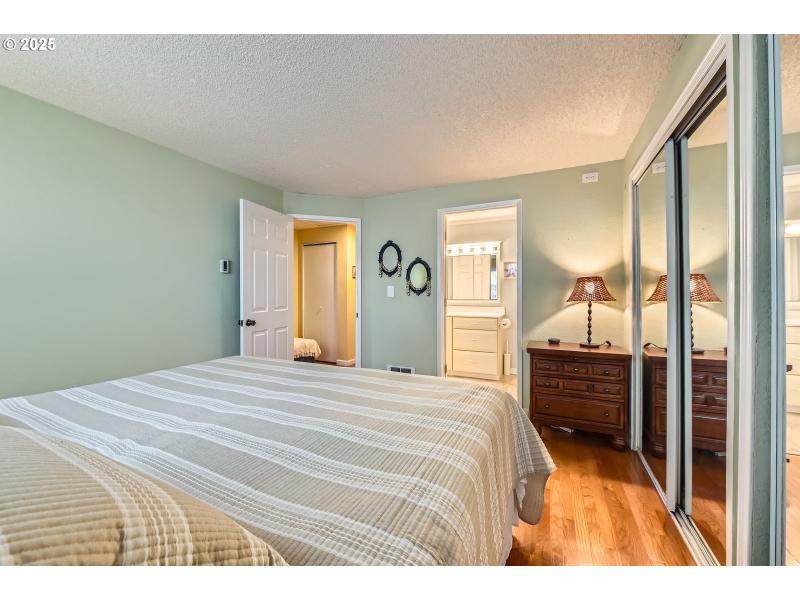 Bedroom, Owner's Suite