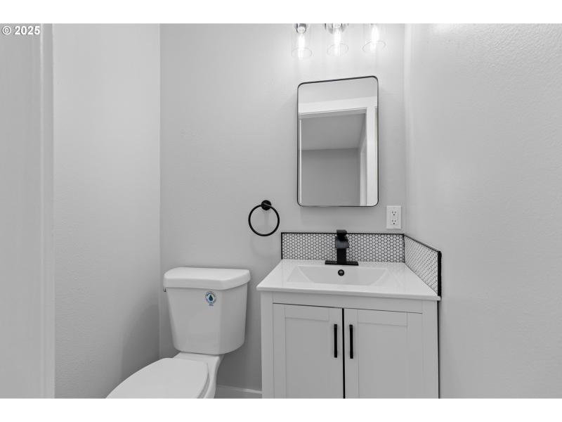 Bathroom, Attached
