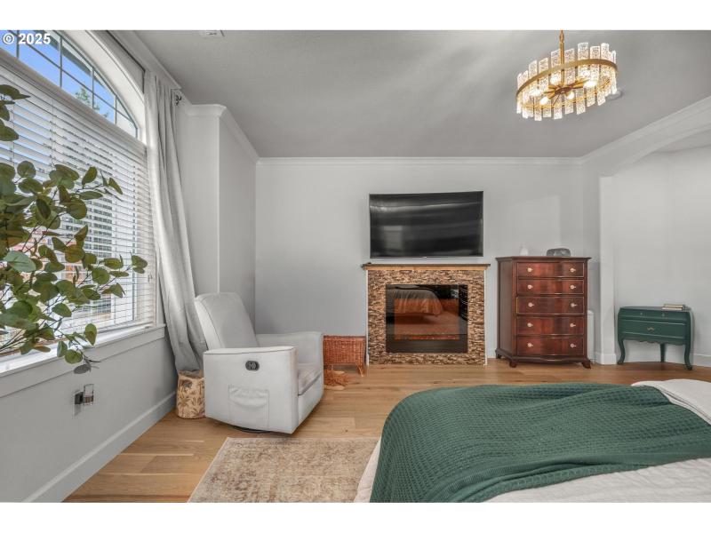 Bedroom, Owner's Suite