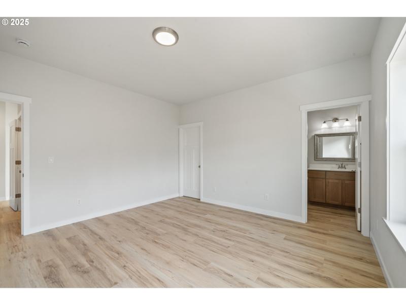 Bedroom, Owner's Suite