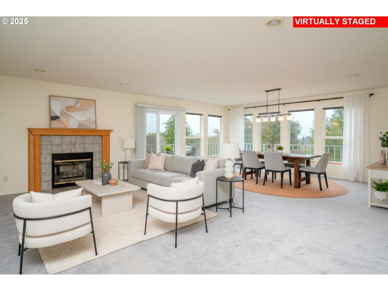 Living Room/Dining Room