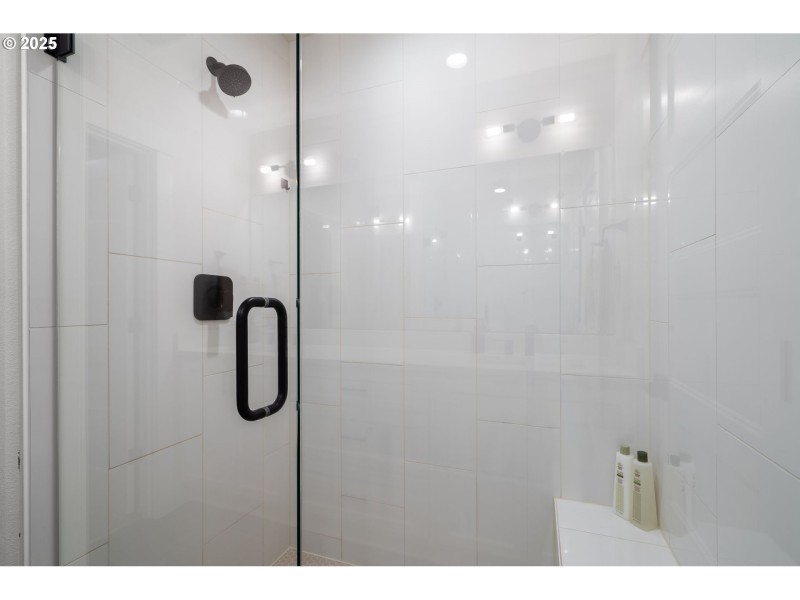 Owner's Suite Bathroom