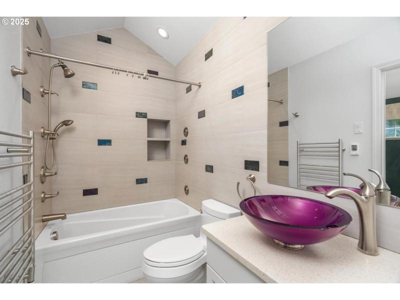 Owner's Suite Bathroom