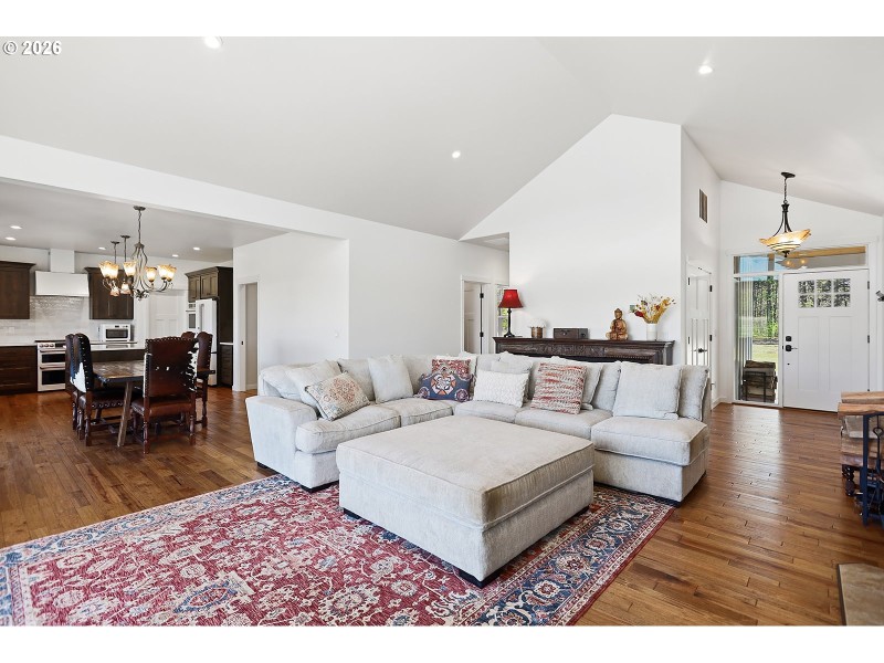 Living Room/Dining Room