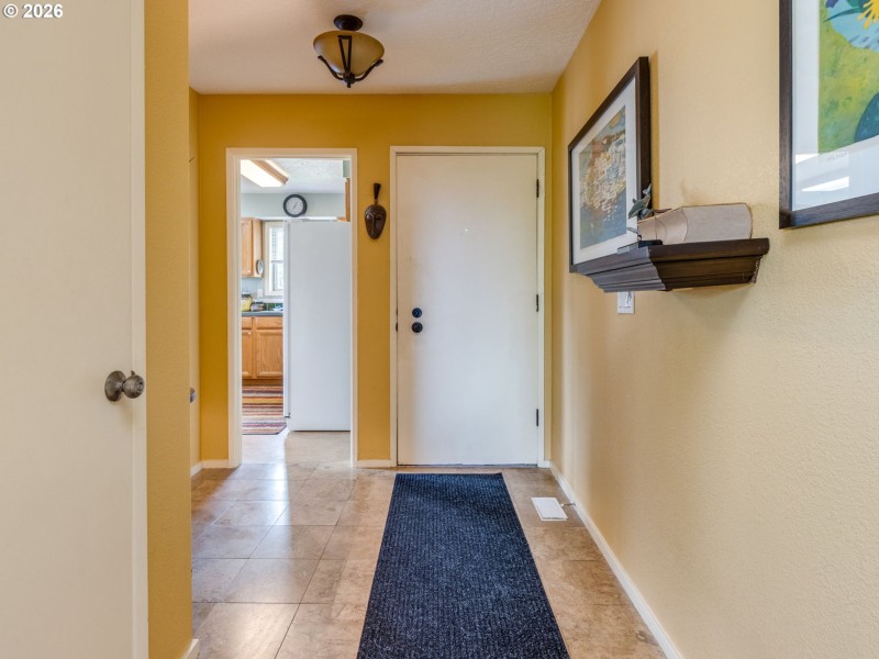 Entrance/Foyer